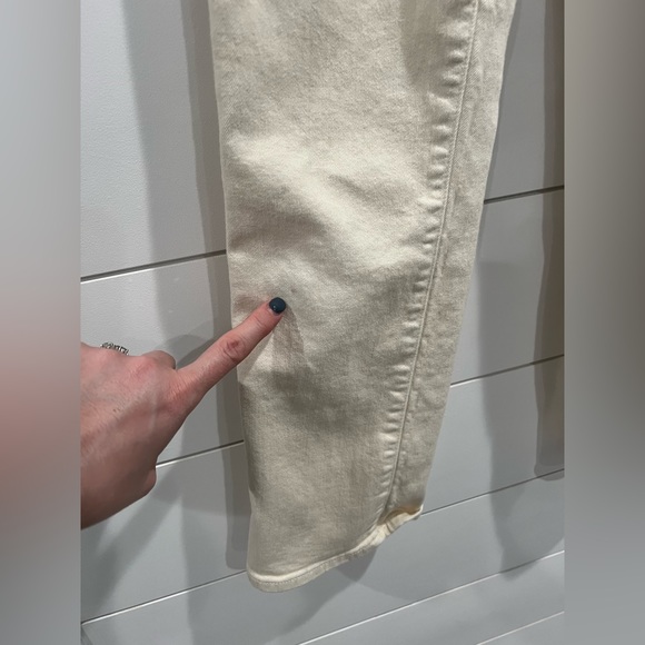 Khaite ivory Benny crop flare jeans - Picture 5 of 10